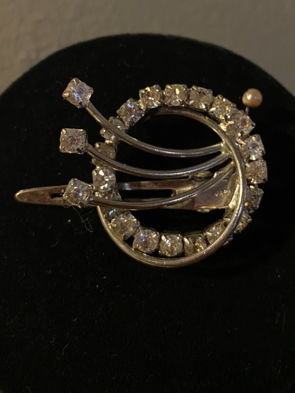 Mid-century rhinestone hairclip